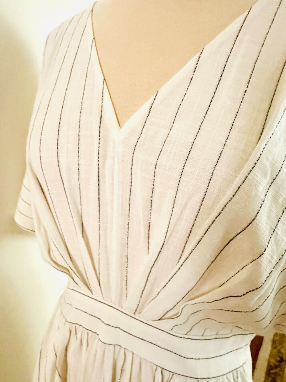 Chico's Ecru Metallic Stripe Flutter Sleeve Breathable Maxi Dress NWT $149 M - Picture 8 of 16